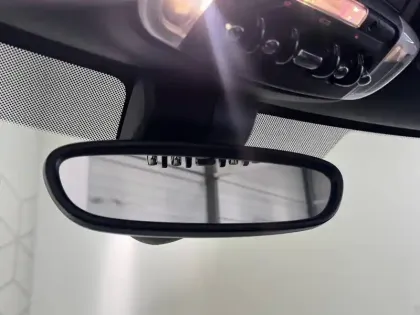 Photo 27 Mini Mini Cabriolet Cooper 136 ch DKG7