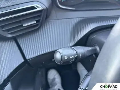 Photo 18 Peugeot 2008  Electrique 136 ch