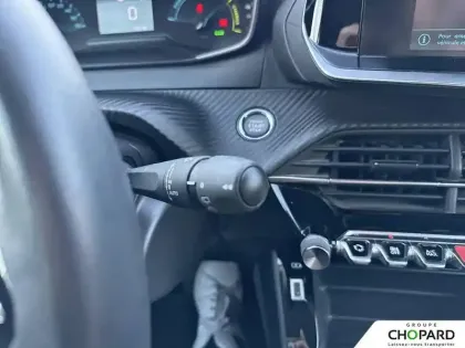 Photo 17 Peugeot 2008  Electrique 136 ch