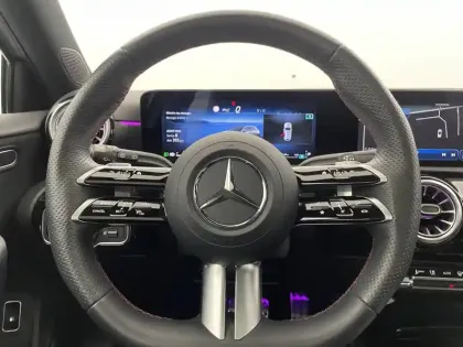 Photo 21 Mercedes Classe A  250 e Hybrid EQ