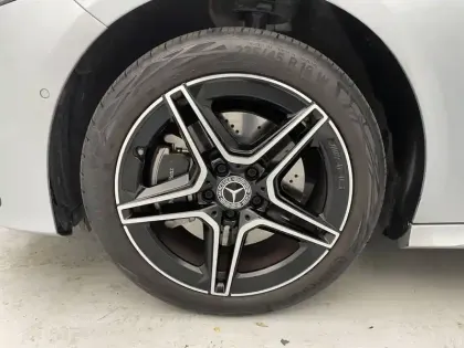 Photo 17 Mercedes Classe A  250 e Hybrid EQ