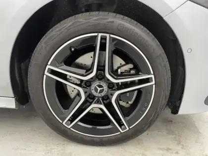 Photo 12 Mercedes Classe A  250 e Hybrid EQ