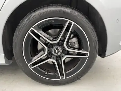 Photo 16 Mercedes Classe A  250 e Hybrid EQ