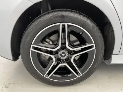 Photo 18 Mercedes Classe A  250 e Hybrid EQ