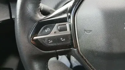 Photo 18 Peugeot 208 Gén. II Ph1 NG Active Business 5