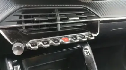 Photo 16 Peugeot 208 Gén. II Ph1 NG Active Business 5