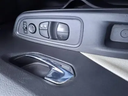 Photo 16 Nissan Micra  IG-T 100