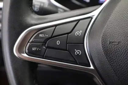 Photo 9 Renault Captur  TCe 140 - 21