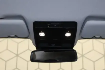 Photo 16 Renault Captur  TCe 140 - 21