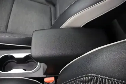 Photo 30 Renault Captur  TCe 140 - 21