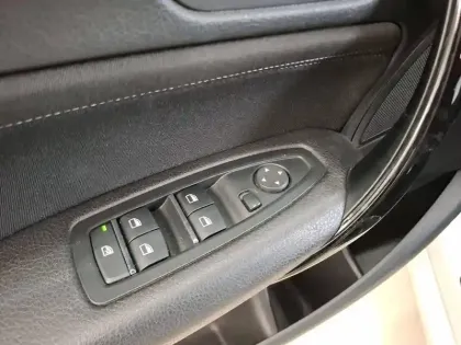 Photo 10 BMW Serie 1 116d 116 ch