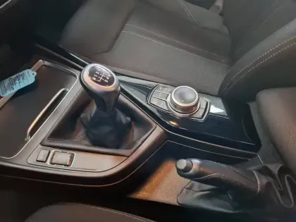 Photo 16 BMW Serie 1 116d 116 ch