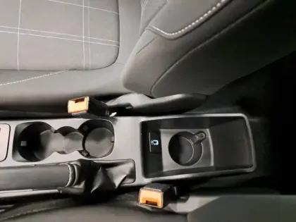 Photo 18 Ford Fiesta  1.1 75 ch BVM5