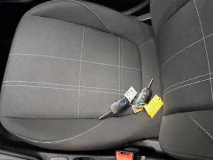 Photo 22 Ford Fiesta  1.1 75 ch BVM5