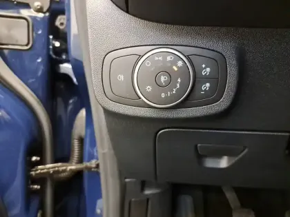 Photo 12 Ford Fiesta  1.1 75 ch BVM5