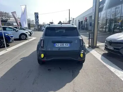 Photo 30 Renault 4 Renault  E-Tech Electrique 150 ch autonomie confort