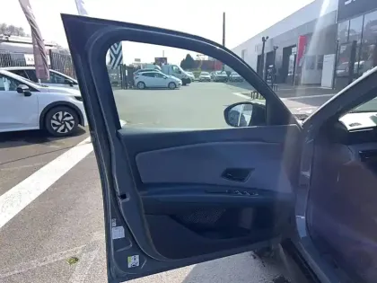 Photo 10 Renault 4 Renault  E-Tech Electrique 150 ch autonomie confort