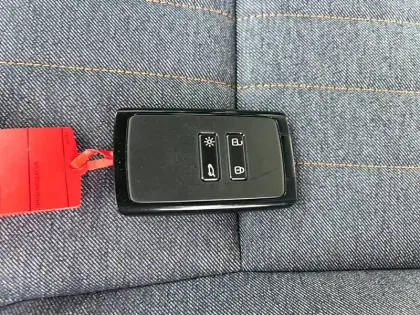 Photo 20 Renault 4 Renault  E-Tech Electrique 150 ch autonomie confort