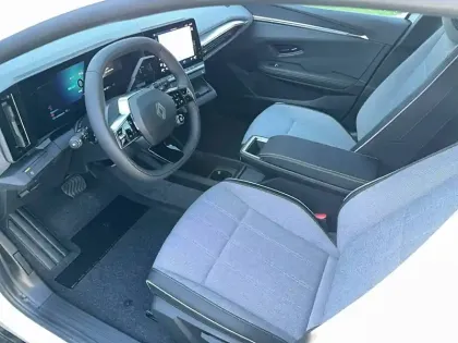 Photo 27 Renault Megane  E-Tech 220 ch autonomie confort GSR2