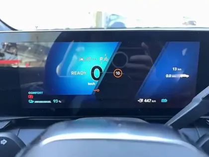 Photo 16 Renault Megane  E-Tech 220 ch autonomie confort GSR2