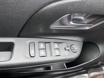 Photo 22 Opel Corsa  1.2 Turbo 100 ch BVM6