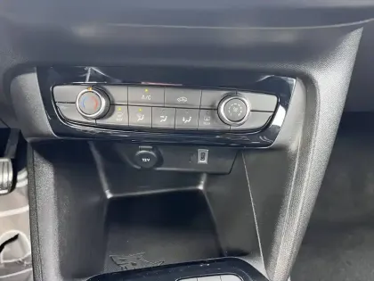 Photo 20 Opel Corsa  1.2 Turbo 100 ch BVM6