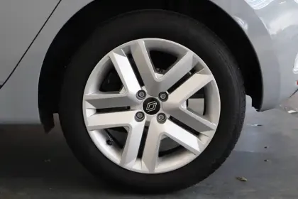 Photo 6 Renault Clio  SCe 65