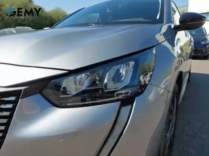 Photo 15 Peugeot 208  PureTech 100 S&S BVM6