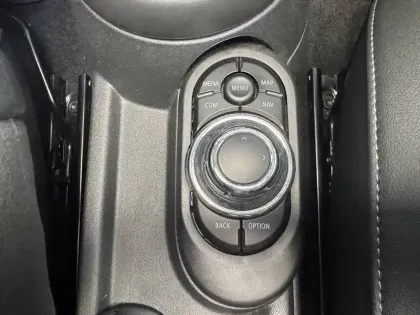 Photo 47 Mini Mini Hatch 5 Portes Cooper 136 ch DKG7