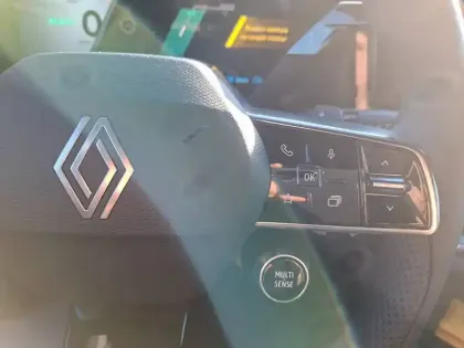 Photo 49 Renault Austral  full hybrid E-Tech 200 ch