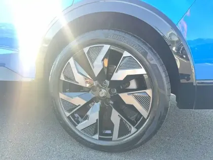 Photo 14 Renault Rafale  E-Tech full hybrid 200 ch