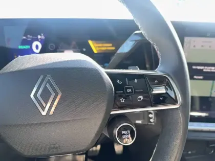 Photo 40 Renault Rafale  E-Tech full hybrid 200 ch