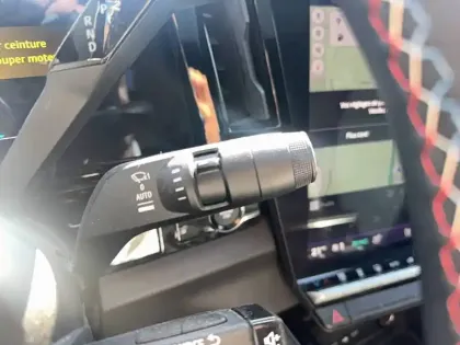 Photo 43 Renault Rafale  E-Tech full hybrid 200 ch