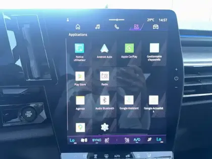 Photo 52 Renault Rafale  E-Tech full hybrid 200 ch