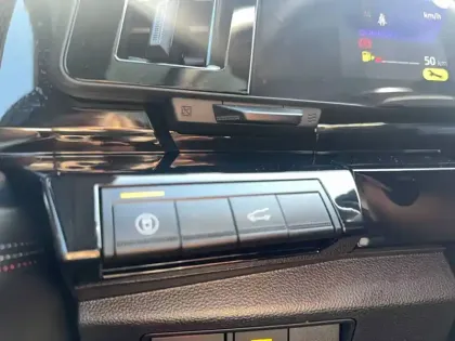 Photo 47 Renault Rafale  E-Tech full hybrid 200 ch