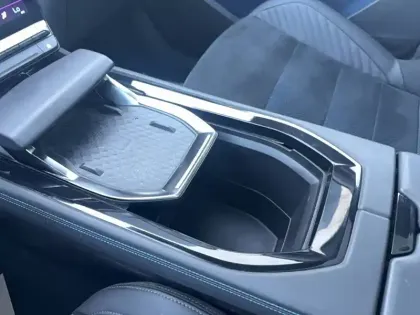 Photo 56 Renault Rafale  E-Tech full hybrid 200 ch