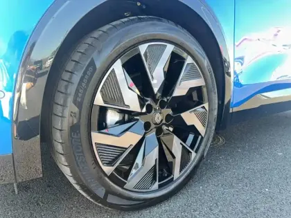 Photo 8 Renault Rafale  E-Tech full hybrid 200 ch