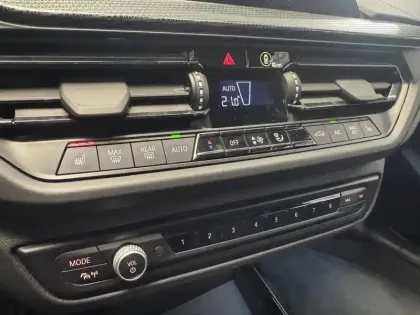 Photo 67 BMW Serie 1 120d xDrive 190 ch BVA8