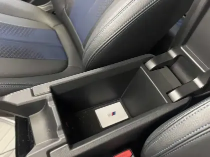 Photo 34 BMW Serie 1 Gén. III (F40) Ph2 M Sport 5