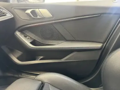 Photo 71 BMW Serie 1 120d xDrive 190 ch BVA8