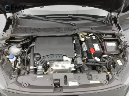 Photo 11 Peugeot 208  PureTech 100 S&S BVM6