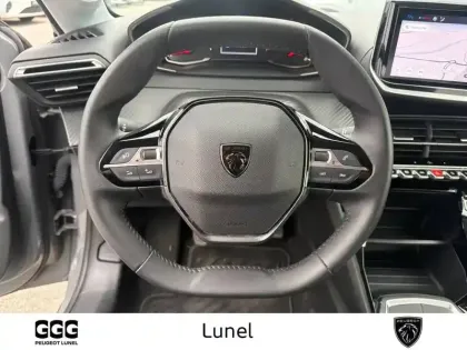 Photo 52 Peugeot 208  PureTech 100 S&S BVM6