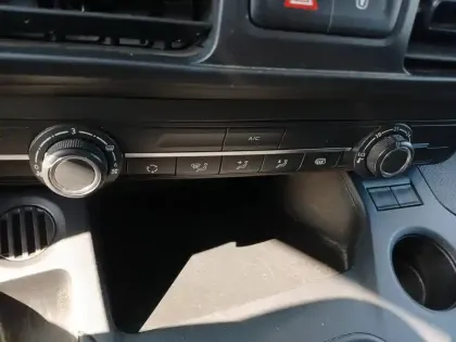 Photo 17 Peugeot Partner  FOURGON STANDARD 650 KG BLUEHDI 100 S&S BVM6