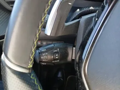 Photo 15 Peugeot 2008  PureTech 130 S&S EAT8