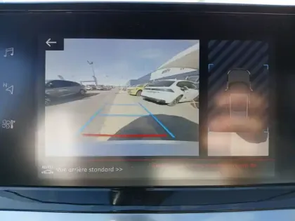 Photo 14 Peugeot 2008  PureTech 130 S&S EAT8