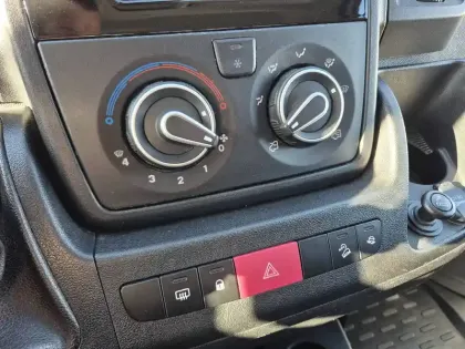 Photo 29 Citroën Jumper  BENNE CAB 35 L2 BLUEHDi 140 S&S BVM6