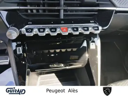Photo 37 Peugeot 208  Hybrid 110 e-DCS6
