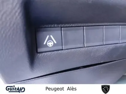 Photo 40 Peugeot 208  Hybrid 110 e-DCS6
