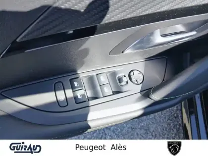 Photo 54 Peugeot 208  Hybrid 110 e-DCS6