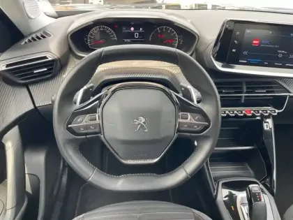 Photo 15 Peugeot 2008  PureTech 130 S&S EAT8